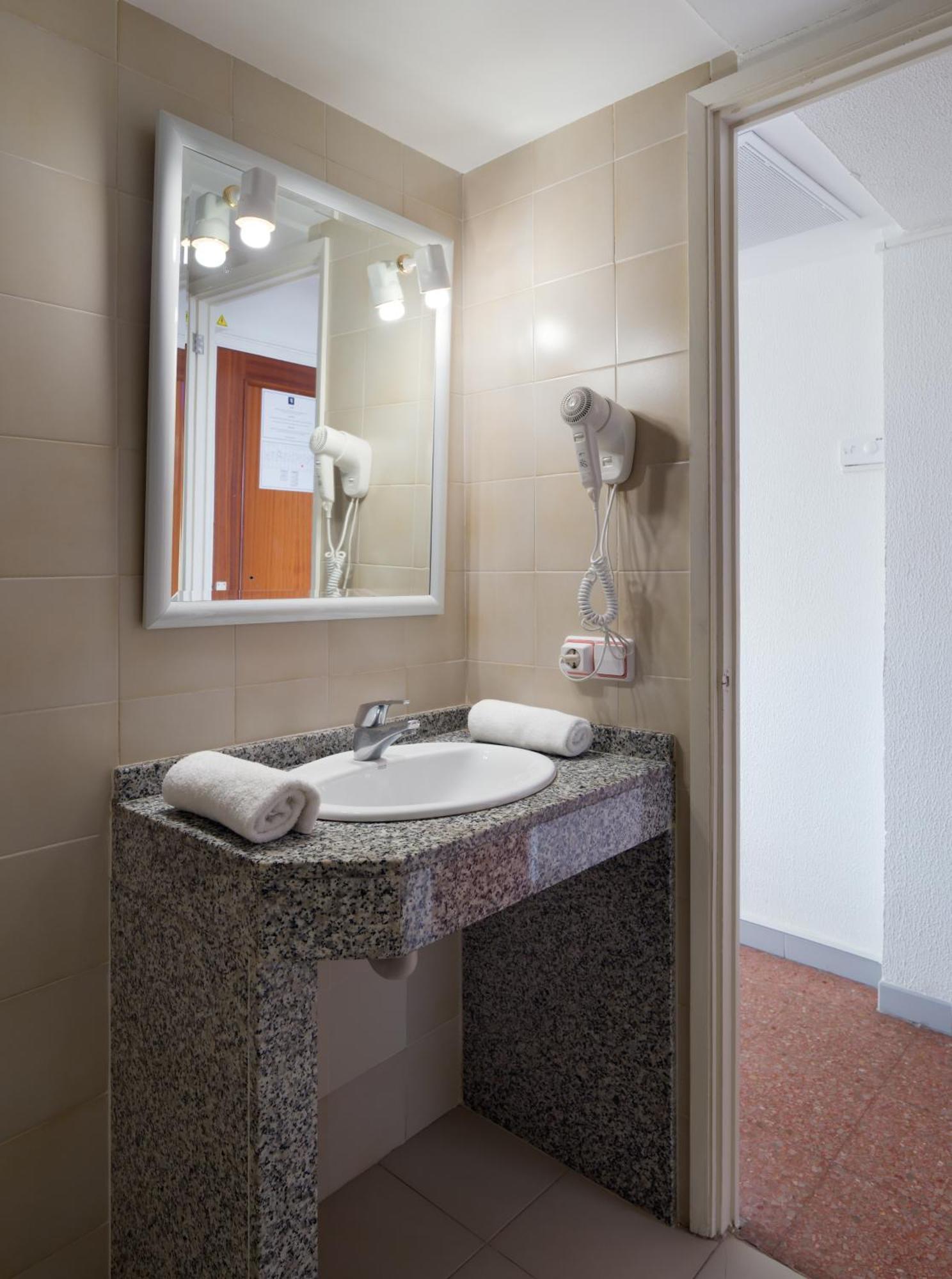 Hotel Foners (Adults Only) بلايا ذي بالما المظهر الخارجي الصورة